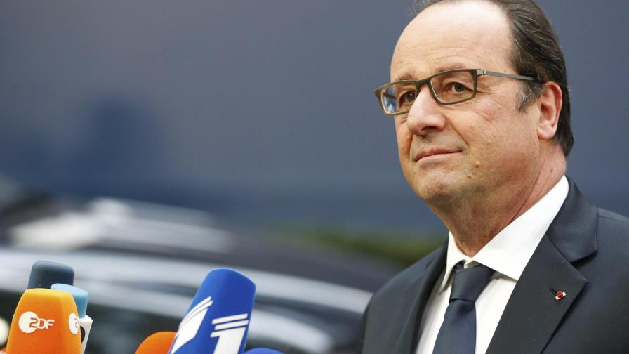 Francia estudia retirar nacionalidad a los condenados por terrorismo