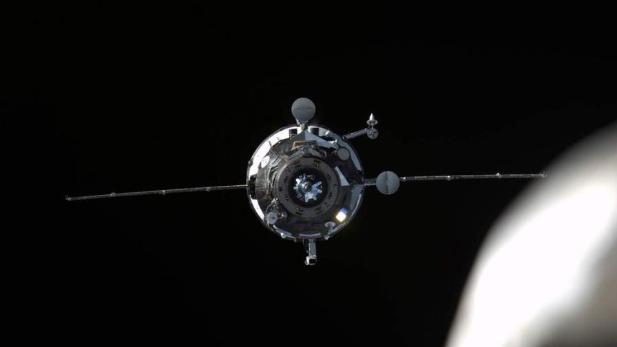 El carguero espacial “Progress” se acopla a la Estación Espacial Internacional