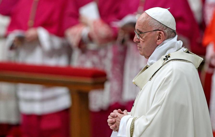 El papa pide sobriedad en una “sociedad ebria de consumo y placeres” 