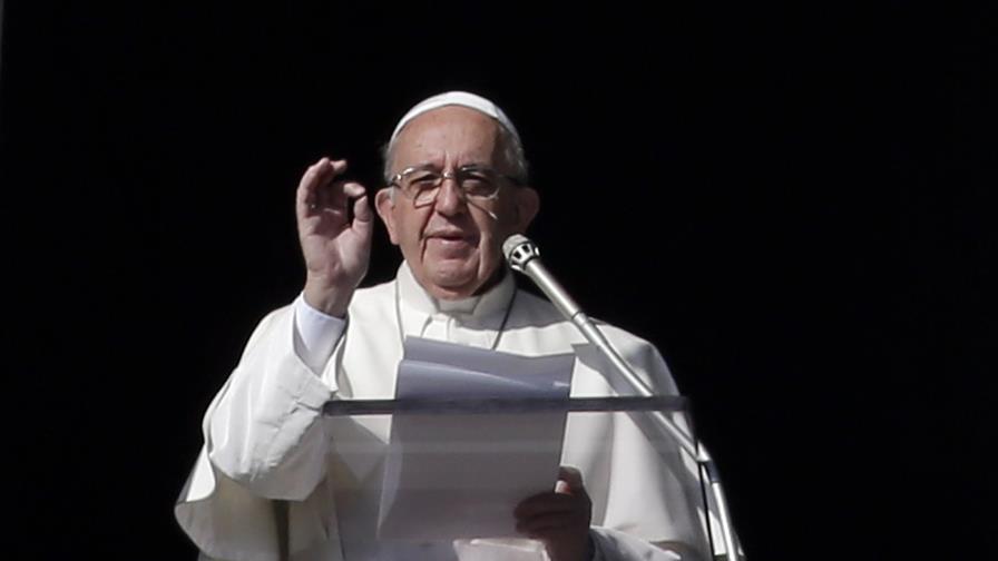 Francisco recuerda los atentados terroristas y pide esfuerzos para la paz