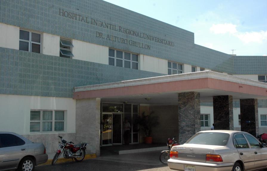 Un niño grave en el hospital Arturo Grullón por intoxicación alcohólica