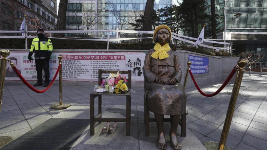 Seúl y Tokio se reconcilian con un histórico acuerdo sobre esclavas sexuales Seúl y Tokio se reconcilian con un histórico acuerdo sobre esclavas sexuales