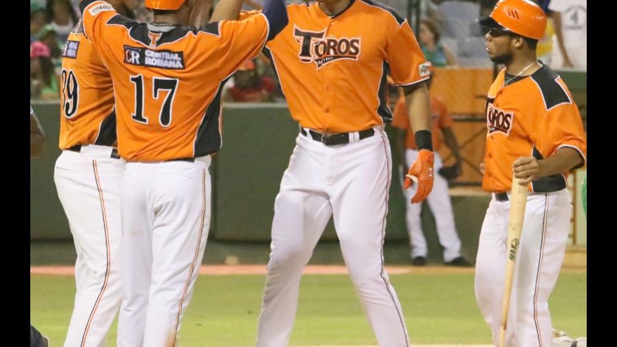 Toros ganan y provocan empate en el primer lugar de la semifinal