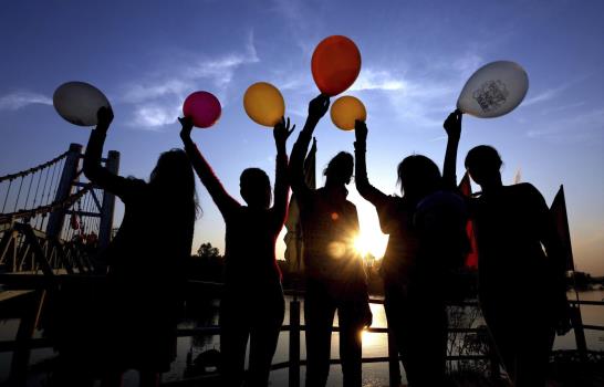 El mundo despide el año y da la bienvenida al 2016 