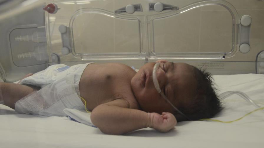 Primera bebé de 2016 en República Dominicana llegó justo a las 12:00 de la medianoche