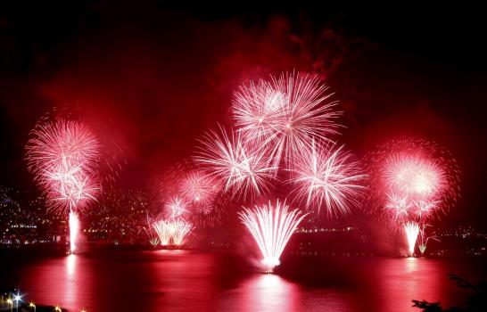 El mundo despide el año y da la bienvenida al 2016 