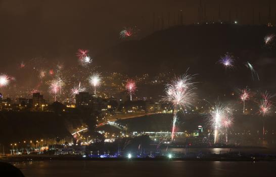 El mundo despide el año y da la bienvenida al 2016 