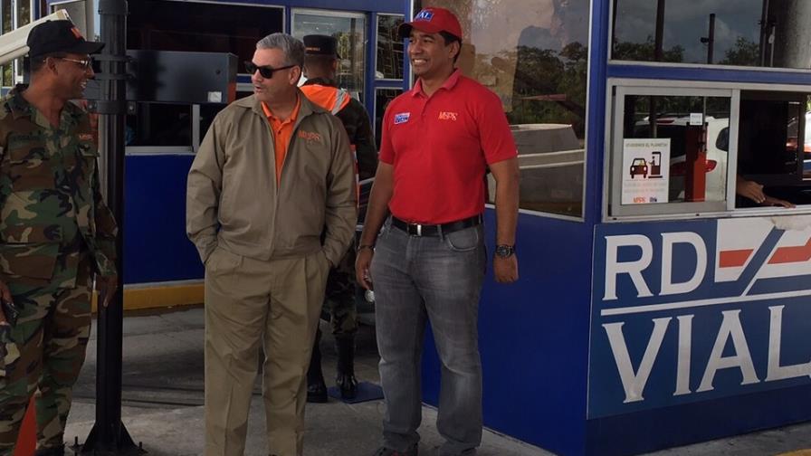 Obras Públicas asiste a 1,082 conductores “quedados” en las carreteras Obras Públicas asiste a 1,082 conductores “quedados” en las carreteras