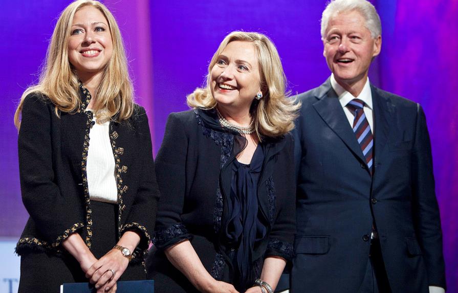 Familia Clinton recibe el 2016 en Punta Cana 
