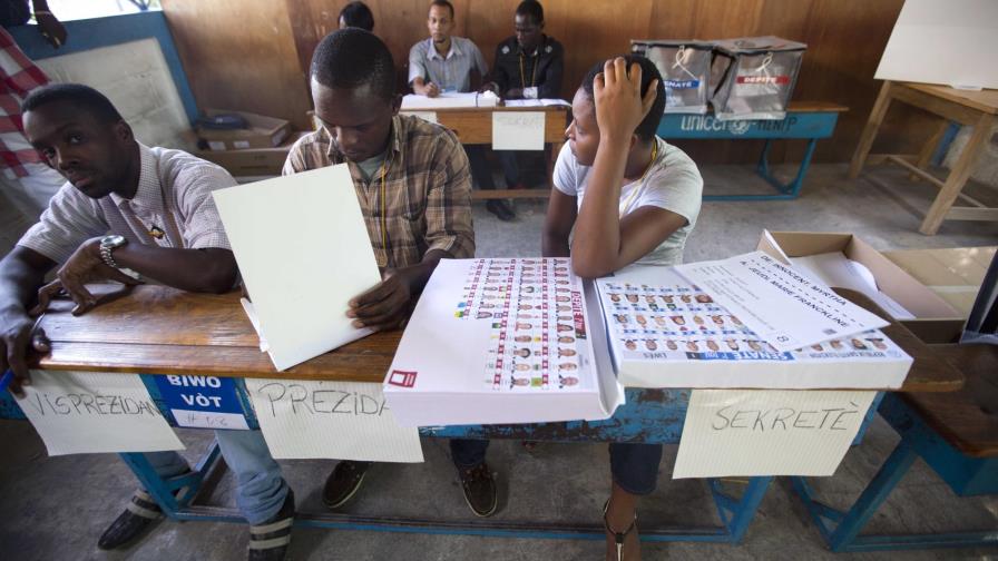 Comisión confirma irregularidades en comicios de Haití Comisión confirma irregularidades en comicios de Haití