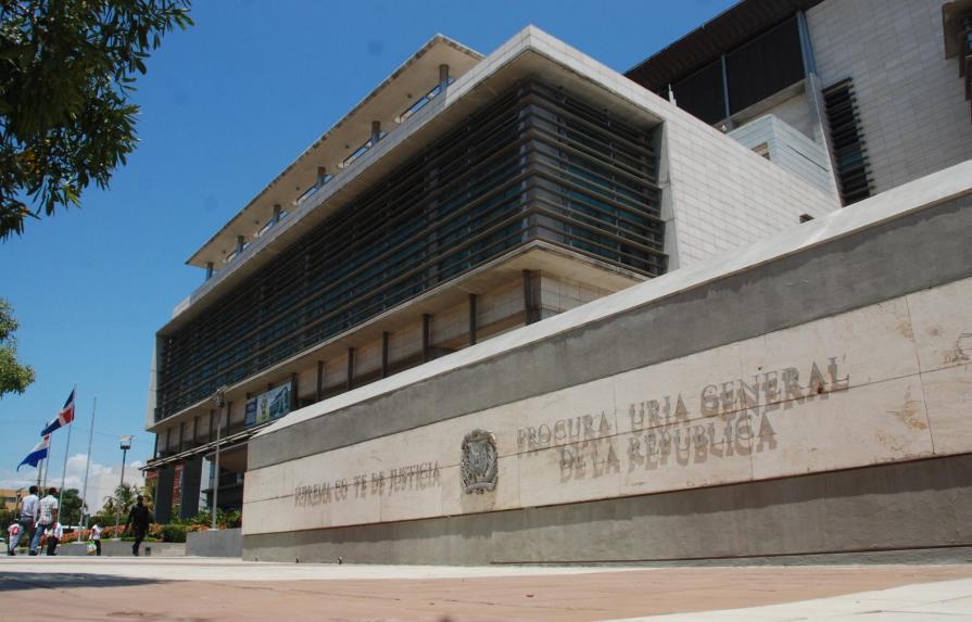 Procuraduría arresta a fiscal adjunto del Distrito Nacional por el caso Banco Peravia 