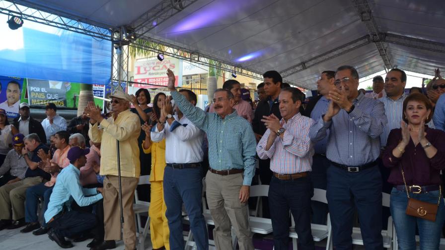 Medina reanudará juramentación de candidatos el próximo fin de semana 