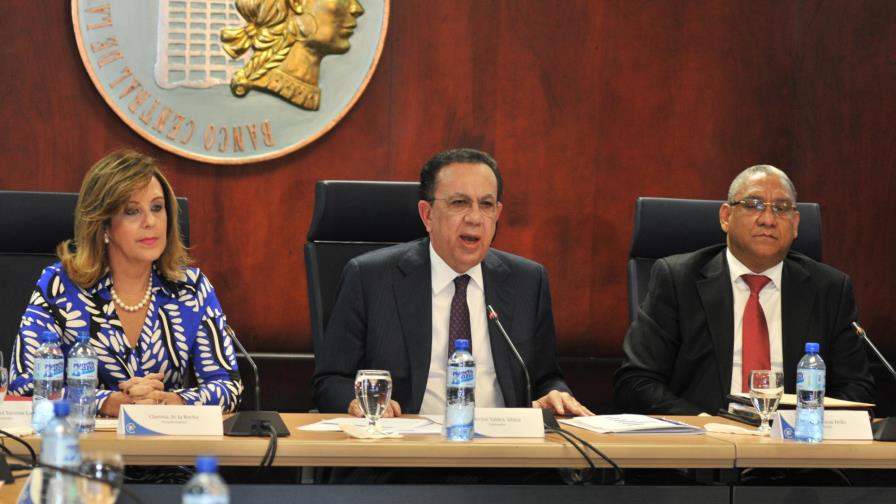 La economía crece 7%, pero sus beneficios “no se derraman” La economía crece 7%, pero sus beneficios “no se derraman”