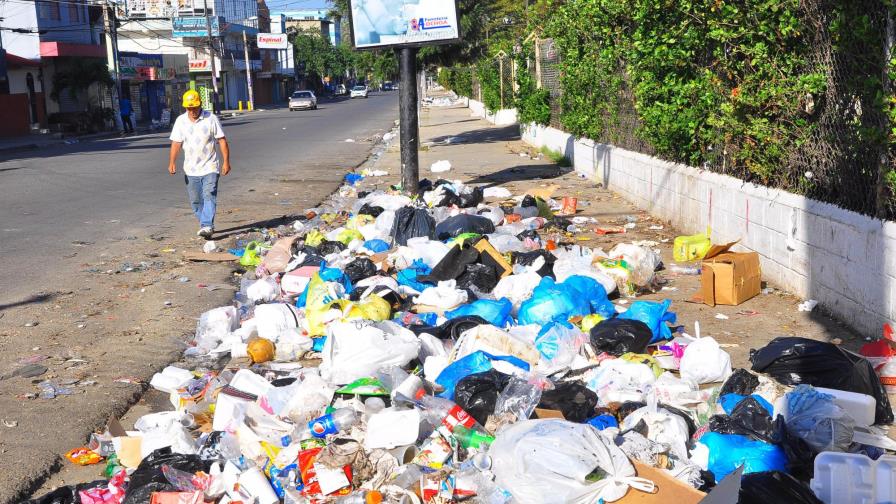 Serulle dice que limpiará ciudad antes del lunes