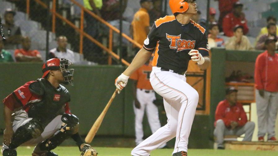 Toros anuncian el regreso a juego de Steven Moya