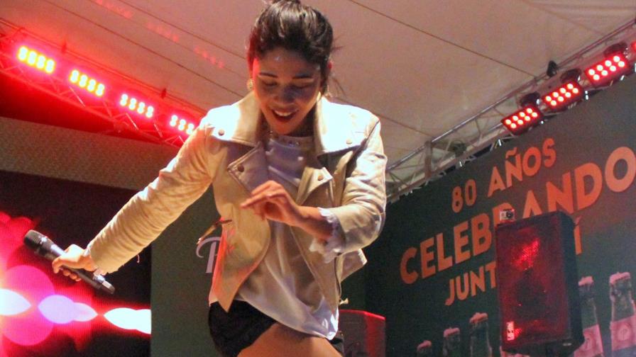 Steffany Constanza culmina con año de éxitos Steffany Constanza culmina con año de éxitos