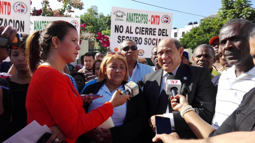 Sindicatos elevan un recurso de amparo contra la Ley 123-15