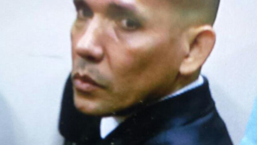 Fiscal acusado recibir US$250 mil pide un defensor público