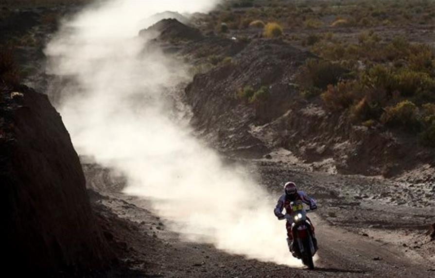 Antoine Meo gana 7ma etapa del Dakar en motos 