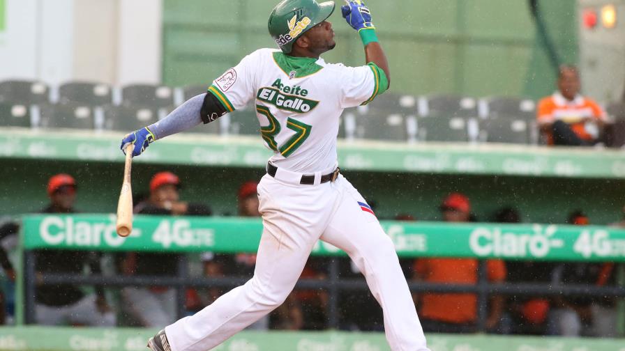 Las Estrellas ganan y empatan con el Escogido en la tercera posición