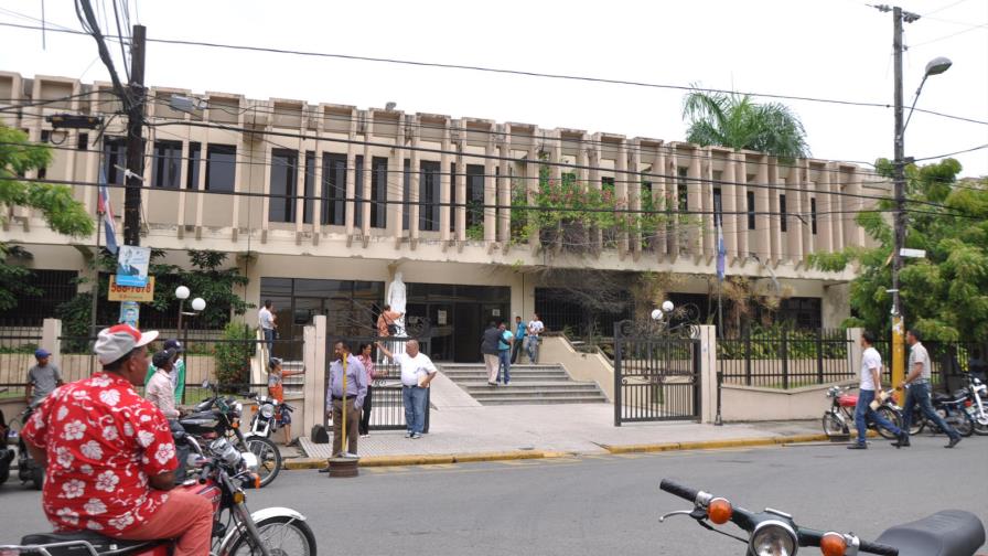 Roban nueve armas de fuego de la Fiscalía de San Francisco de Macorís Roban nueve armas de fuego de la Fiscalía de San Francisco de Macorís