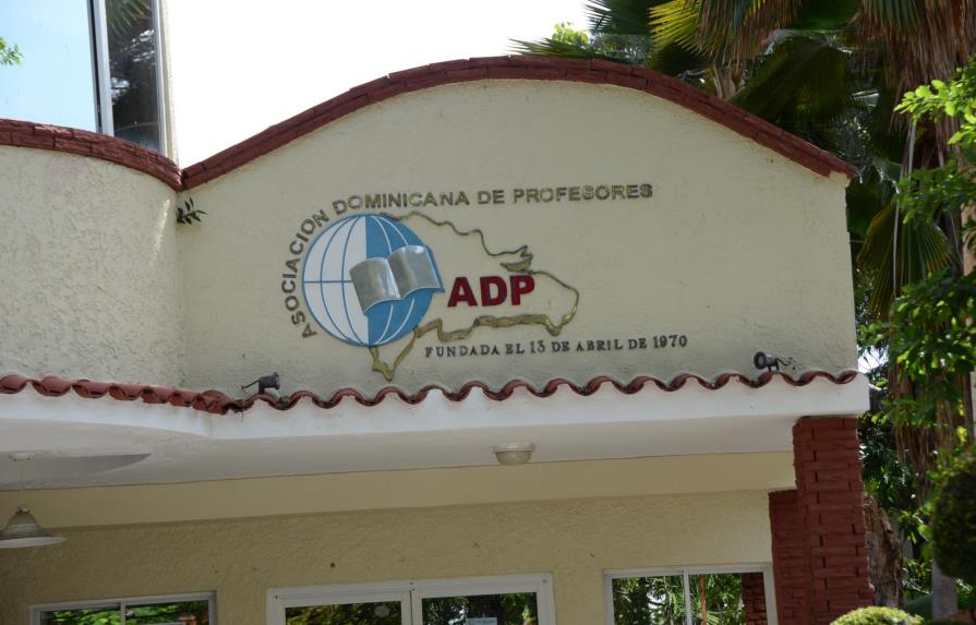 La ADP dice que es insuficiente el aumento de salario que dispuso Educación 