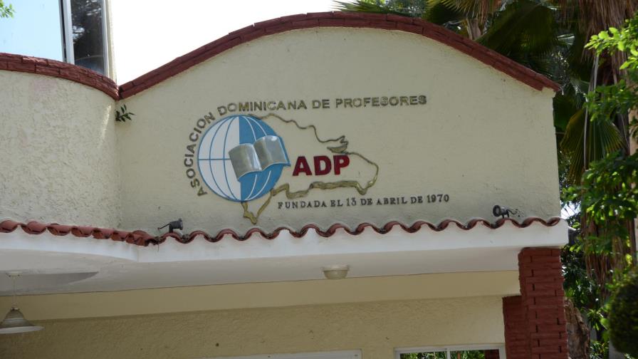 La ADP dice que es insuficiente el aumento de salario que dispuso Educación La ADP dice que es insuficiente el aumento de salario que dispuso Educación