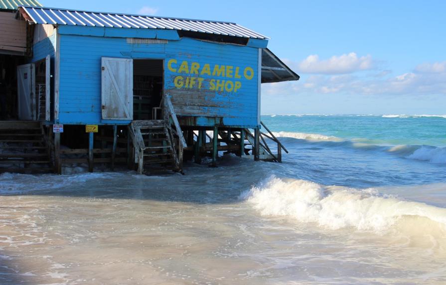 Genera preocupación aumento de niveles del mar en las costas de Punta Cana 