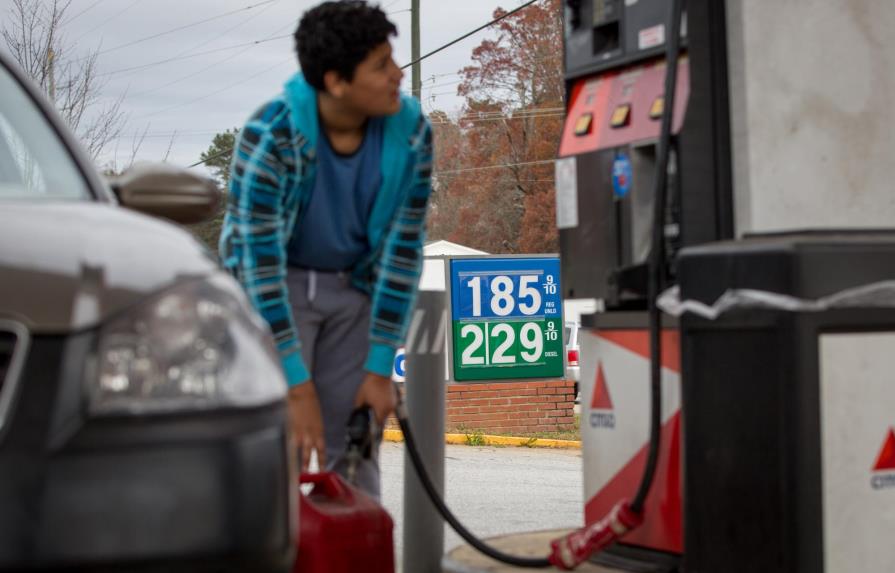¿Qué tan bajo caerá el precio del petróleo? 