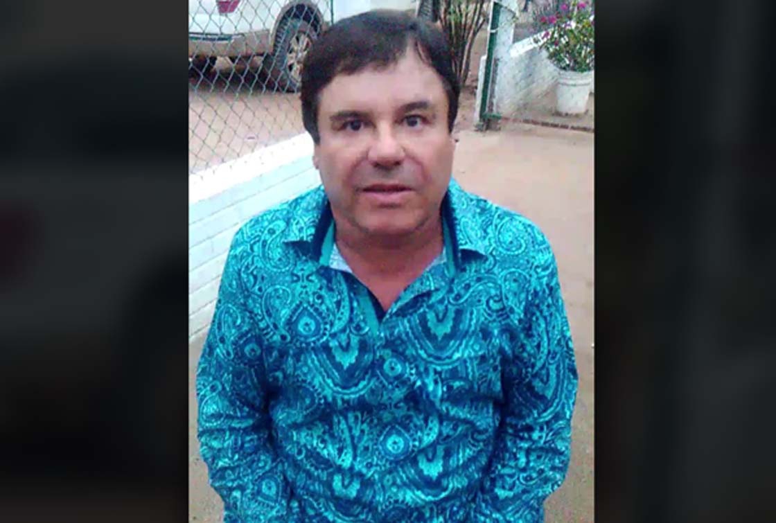 Camisa usada por “El Chapo”en el vídeo de la entrevista
