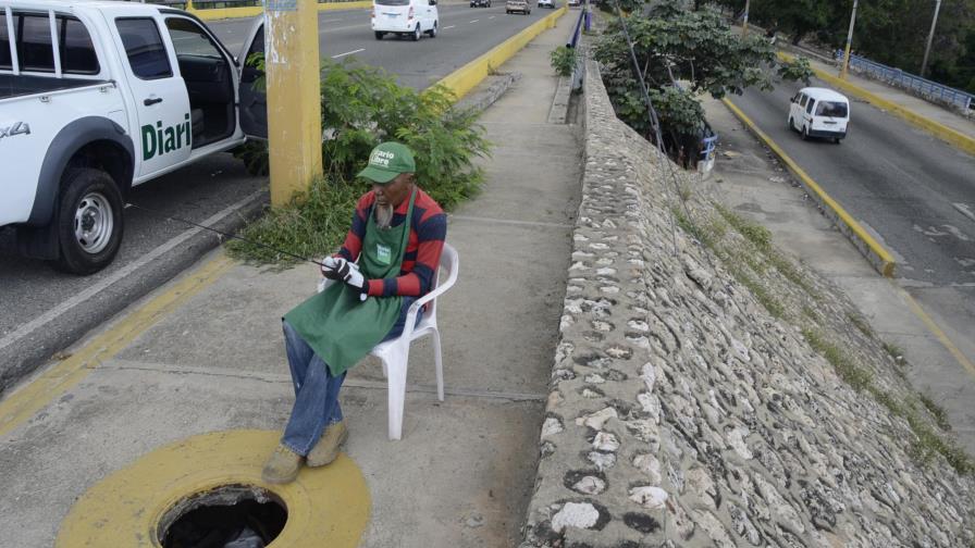 ¡Hoyos para saltar como los sapos! ¡Hoyos para saltar como los sapos!