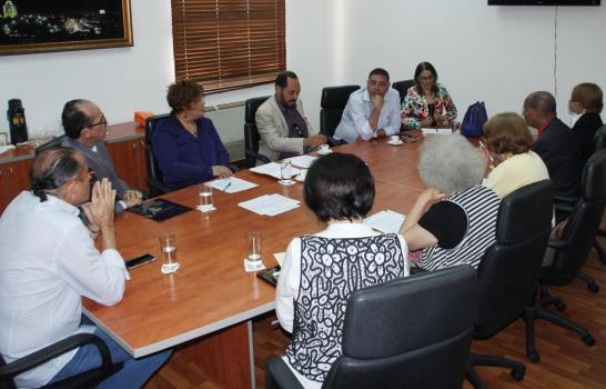 El maestro José Cestero ganador del Premio Nacional de Artes Plásticas El maestro José Cestero ganador del Premio Nacional de Artes Plásticas