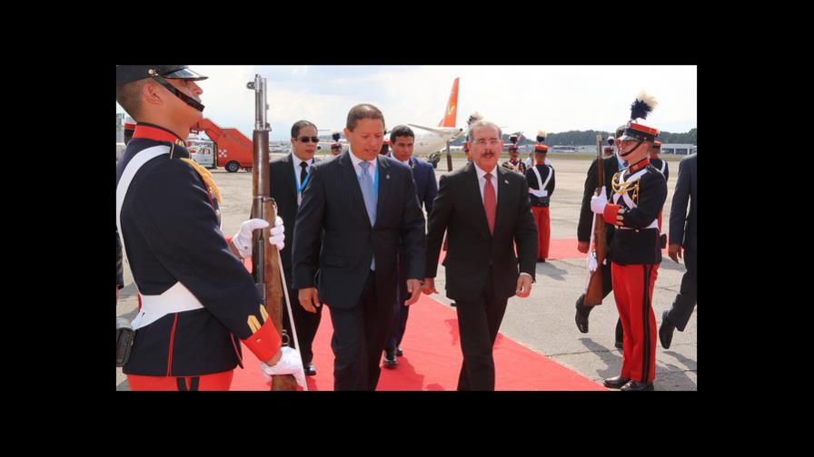 Medina llega a Guatemala para participar en juramentación de Jimmy Morales Medina llega a Guatemala para participar en juramentación de Jimmy Morales