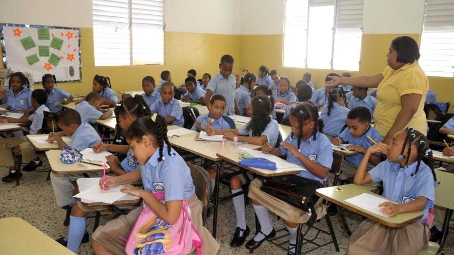 Tasa de abandono escolar en el sector público aumentó entre 2012 y 2014