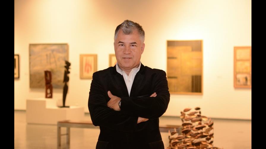 Designan a Carlos Uribe director Centro León