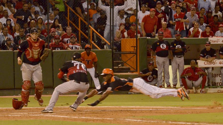 El Escogido vence a los Toros y se cita con el Licey en la final