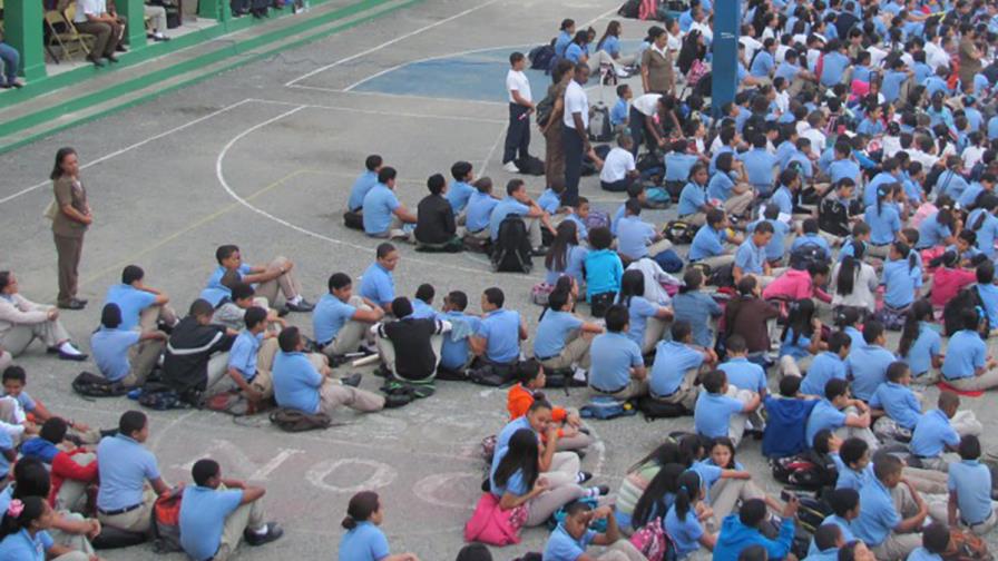 La Oficina Nacional de Estadística informa que los precios de enseñanza y salud suben 8.68% y 6.86% durante 2015 La Oficina Nacional de Estadística informa que los precios de enseñanza y salud suben 8.68% y 6.86% durante 2015