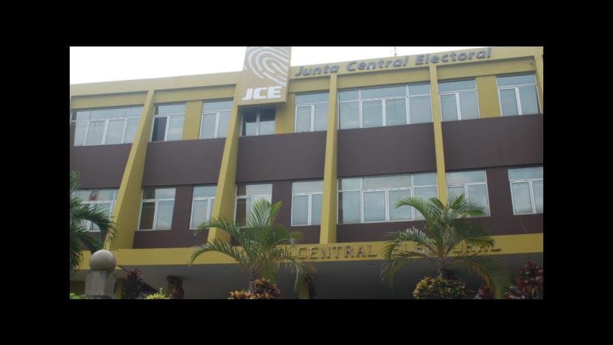 JCE convoca licitación para adquirir 500 computadoras y 22 servidores