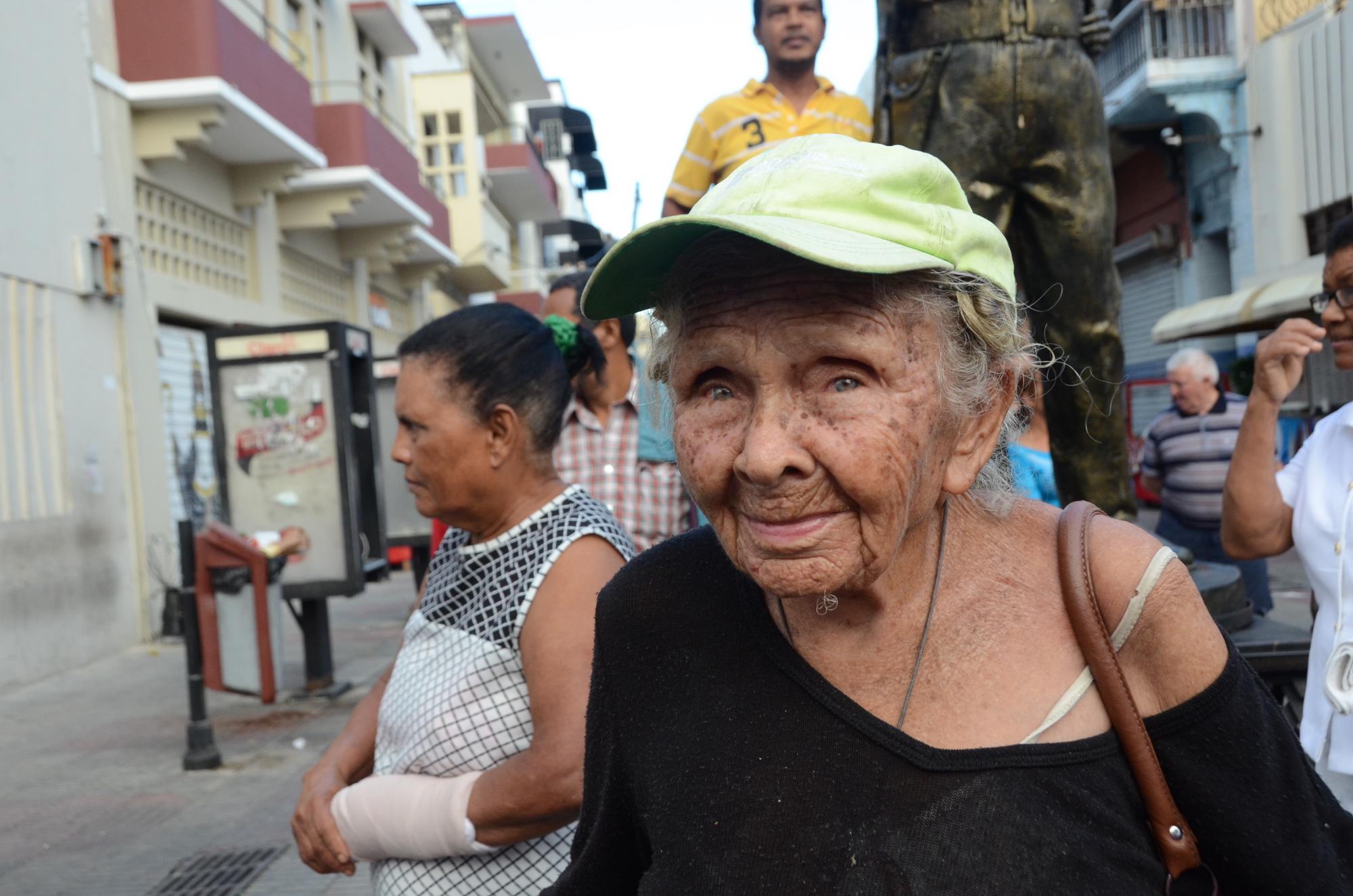 Ésta señora dijo fue a cumplir una promesa a la virgen