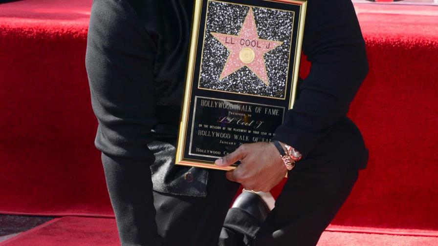 Cantante y actor de NCIS: Los Ángeles LL Cool J recibe su estrella en el Paseo de la Fama de Hollywood