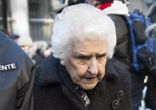 Therese Dion, madre de Celine Dion, durante los funerales de su nuero.  