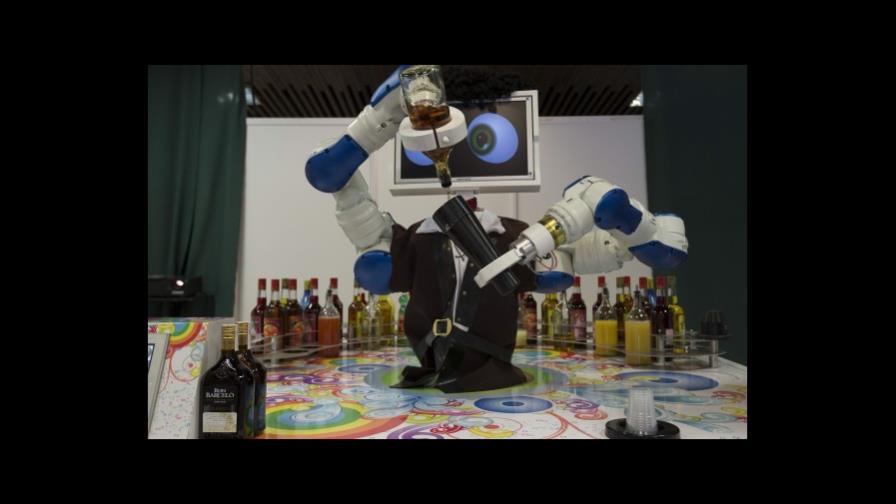 Robots camareros, drones e impresoras 3D: un nuevo mundo irrumpe en el turismo 