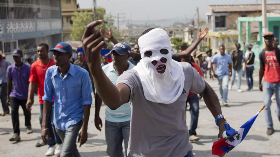 Candidato opositor haitiano ve correcta la posposición de los comicios; otros ven incertidumbre Candidato opositor haitiano ve correcta la posposición de los comicios; otros ven incertidumbre