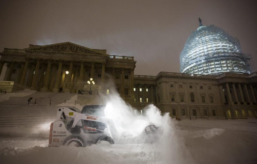 Al menos nueve muertos en accidentes de tráfico en Estados Unidos por nevada