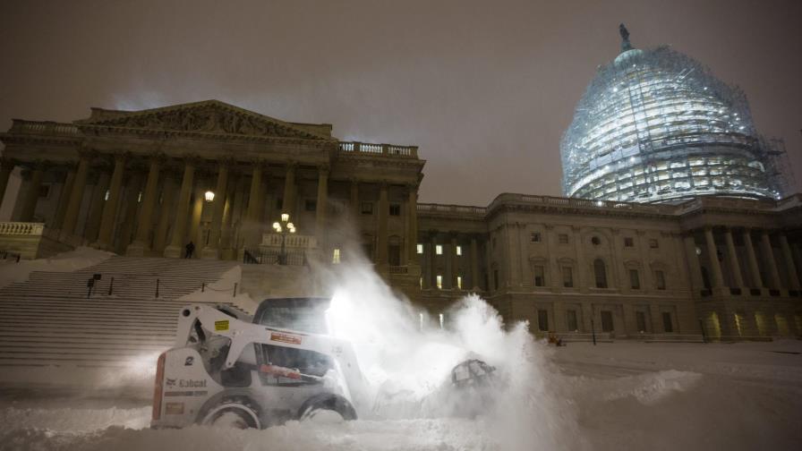 Al menos nueve muertos en accidentes de tráfico en Estados Unidos por nevada