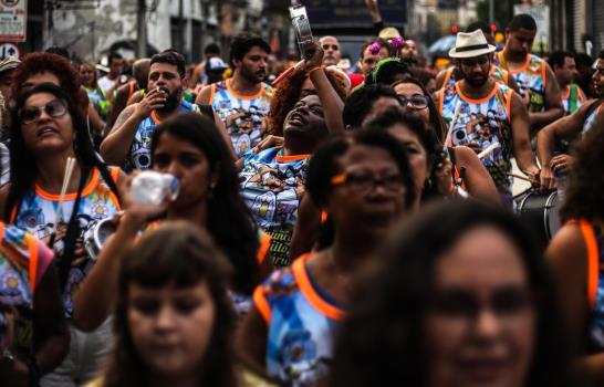  Héroes y no tan héroes se unen para combatir el verano en el Carnaval de Río de Janeiro