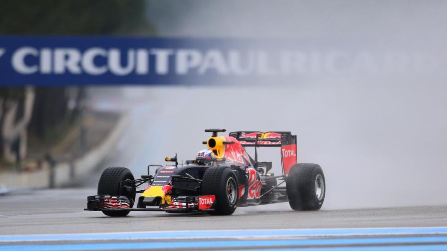 Temporada de F1 inicia con prueba de neumáticos de lluvia Temporada de F1 inicia con prueba de neumáticos de lluvia