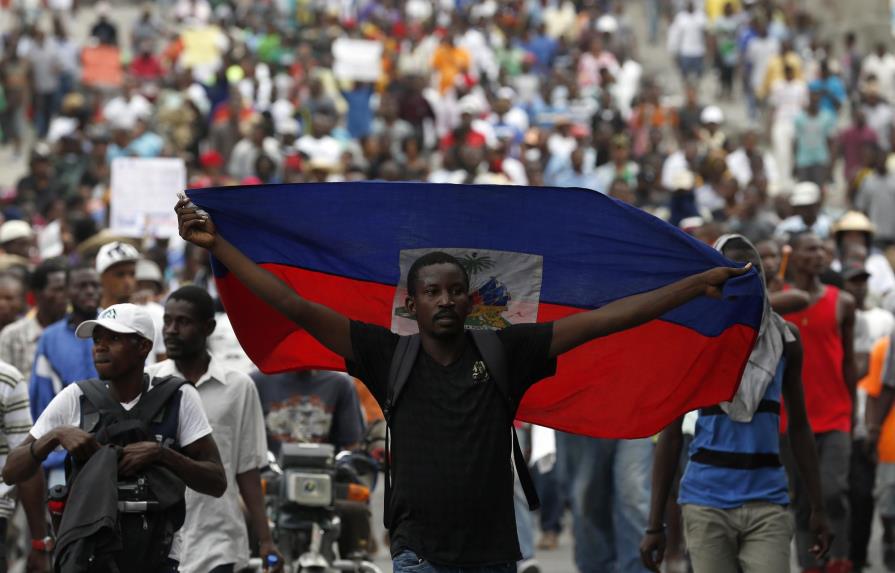 La OEA enviará a Haití una misión de mediación a solicitud de Martelly