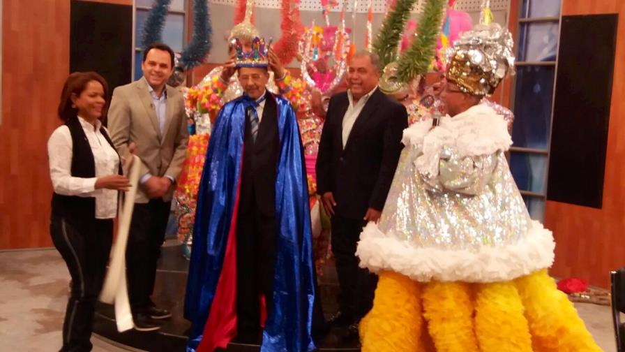 Huchi Lora Rey Momo Carnaval Santiago 2016 Huchi Lora Rey Momo Carnaval Santiago 2016