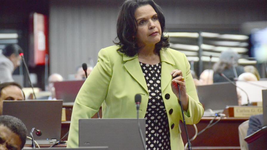 Minou Tavárez dice en República Dominicana solo ha habido “coqueteos” con la democracia